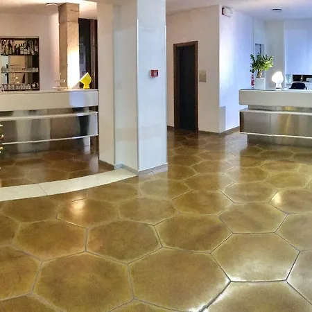 Pex Padova فندق روبانو