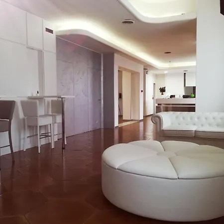 Pex Padova 3*